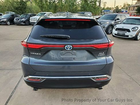 Used 2021 Toyota Venza XLE w/ Softex Package image 14