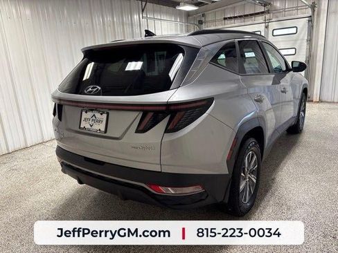Used 2023 Hyundai Tucson Blue AWD/4WD image 3