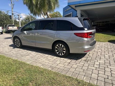Used 2024 Honda Odyssey EX-L image 33
