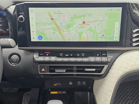 Used 2026 Toyota Camry XLE image 12