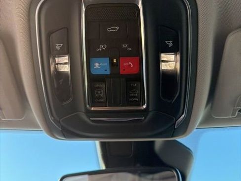 Used 2022 Jeep Grand Cherokee L Laredo w/ Luxury Tech Group I image 40