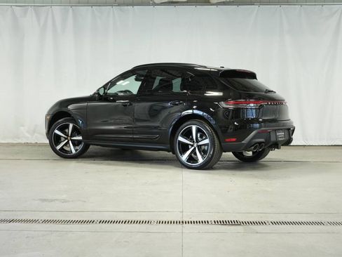 New 2026 Porsche Macan image 3