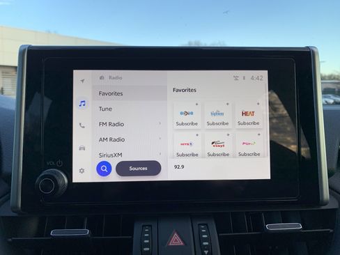 Used 2024 Toyota RAV4 XLE Premium image 23