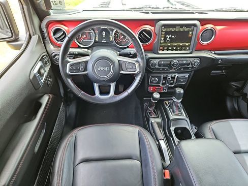 Used 2022 Jeep Gladiator Rubicon w/ Trailer Tow Package AWD/4WD image 11