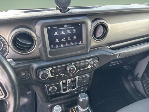 Used 2020 Jeep Gladiator Sport w/ Quick Order Package 24S image 14