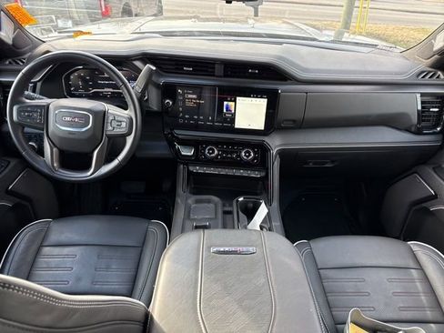 Used 2025 GMC Sierra 2500 AT4X w/ Snow Plow Prep/Camper Package image 18