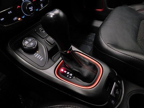 Used 2020 Jeep Compass Trailhawk image 44