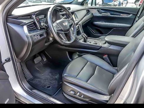 Certified 2024 Cadillac XT5 Premium Luxury AWD/4WD image 13