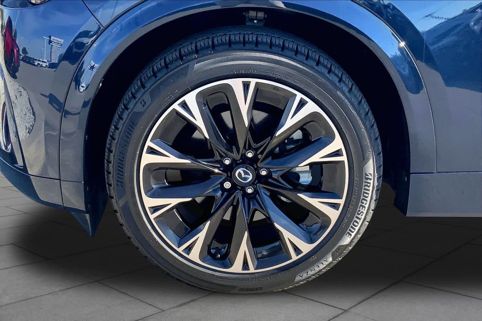 Certified 2024 MAZDA CX-90 3.3 Turbo S w/ Premium Plus AWD/4WD image 11