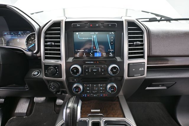 Used 2017 Ford F150 Platinum w/ Equipment Group 701A Luxury AWD/4WD image 25
