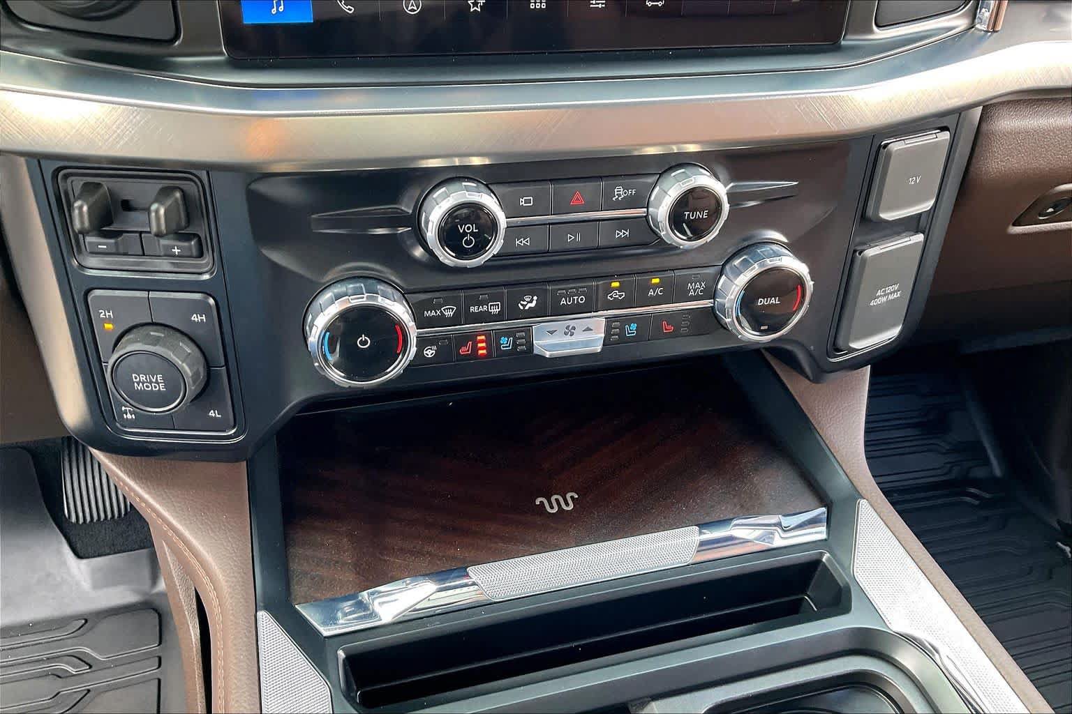 Used 2025 Ford F250 King Ranch w/ FX4 Off-Road Package AWD/4WD image 32