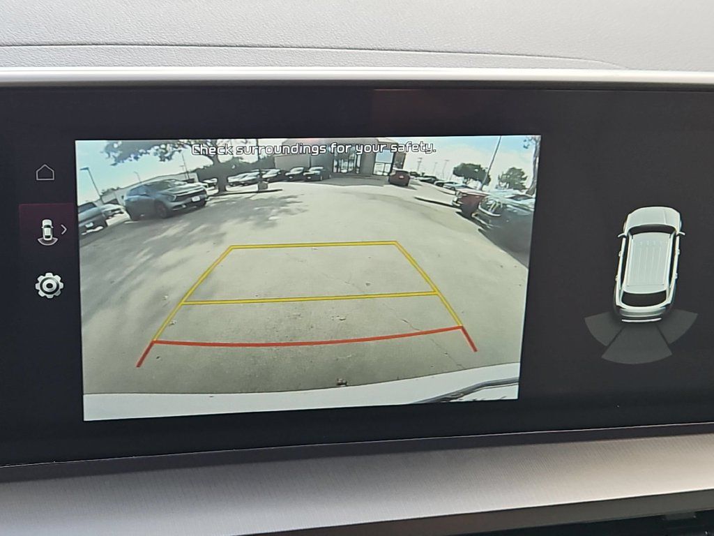 Used 2025 Kia Telluride S FWD image 18