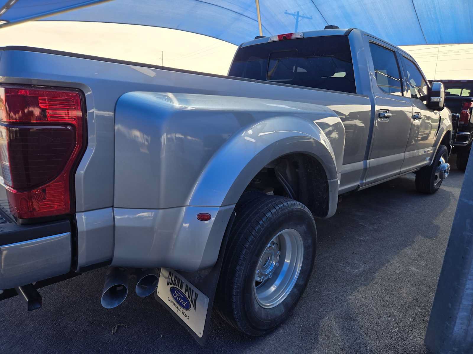 Used 2020 Ford F350 Lariat w/ Lariat Ultimate Package AWD/4WD image 4