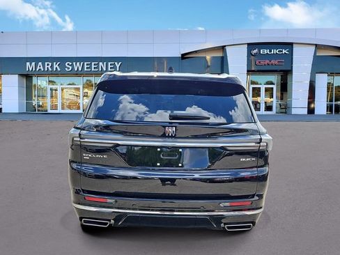 Used 2025 Buick Enclave Avenir AWD/4WD image 5