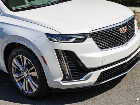 Used 2023 Cadillac XT6 Premium Luxury AWD/4WD image 9