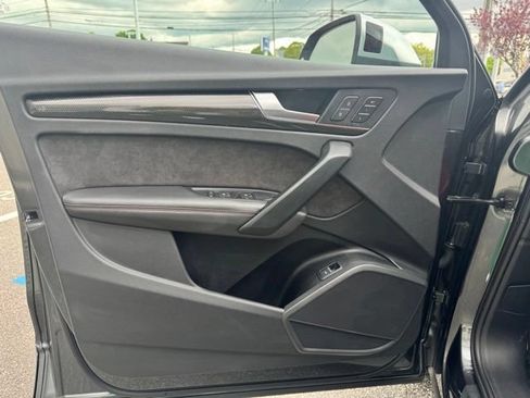 Used 2019 Audi SQ5 Premium Plus w/ Premium Plus Package AWD/4WD image 14