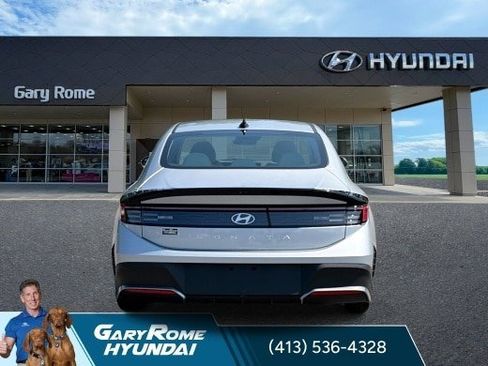 Certified 2025 Hyundai Sonata SE FWD image 12