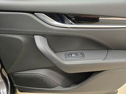 Certified 2021 Maserati Levante S image 29