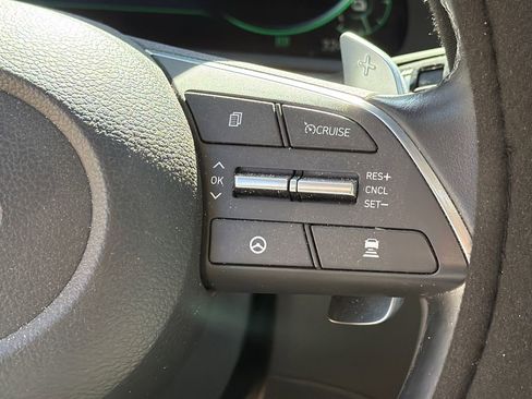 Used 2023 Hyundai Sonata Limited image 23