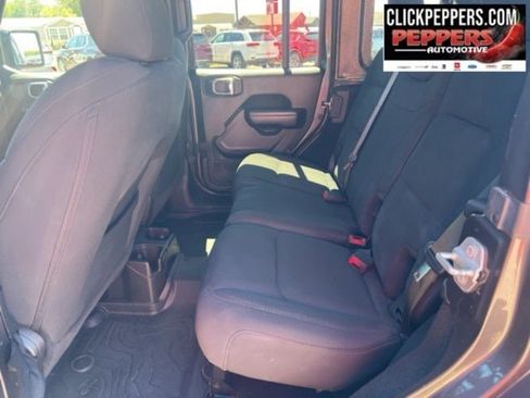 Used 2021 Jeep Wrangler Willys image 12
