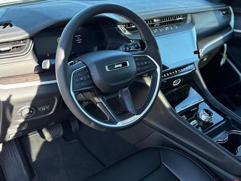 New 2026 Jeep Grand Cherokee L Limited w/ Limited Altitude Package image 10