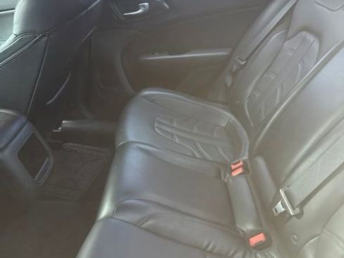 Used 2015 Chrysler 200 S w/ Navigation & Sound Group I FWD image 5