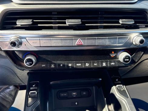 Used 2022 Kia Telluride S AWD/4WD image 25
