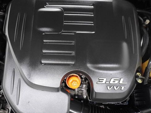 Used 2017 Chrysler 300 S w/ Safetytec Plus Group RWD image 27