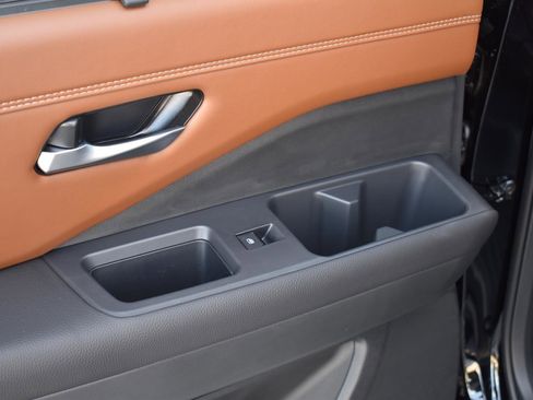 New 2026 Nissan Pathfinder Platinum FWD image 52