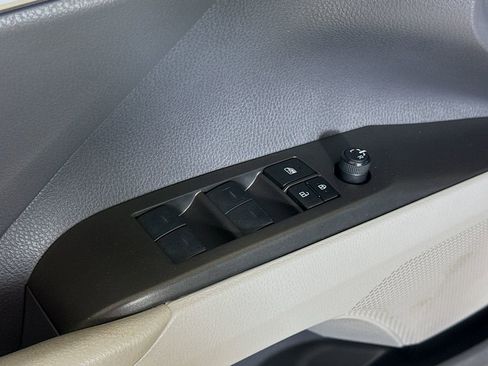 Certified 2023 Toyota Camry SE w/ Convenience Package FWD image 18