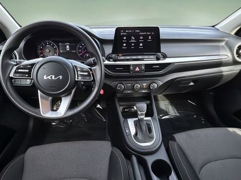 Used 2024 Kia Forte LXS image 16