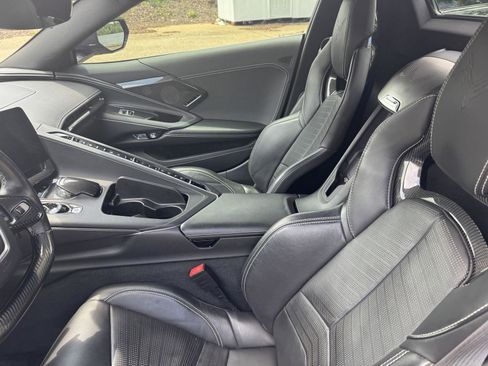 Used 2021 Chevrolet Corvette Stingray Preferred Conv w/ Z51 Performance Package RWD image 10