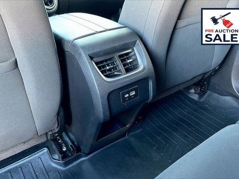 Used 2021 Chevrolet Blazer LT image 32