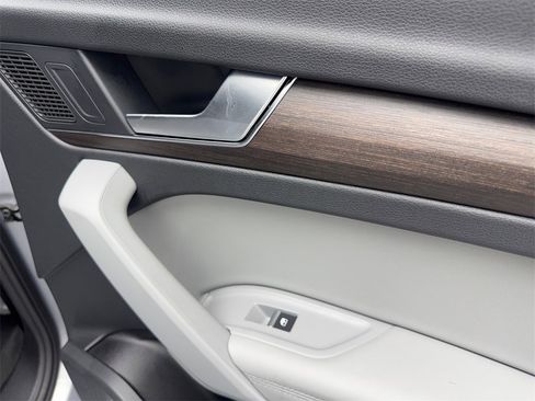 Used 2023 Audi Q5 2.0T Premium Plus w/ Premium Plus Package image 44