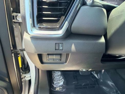 New 2026 GMC Canyon Elevation w/ Convenience Package image 30