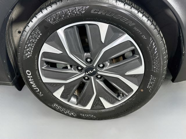 Used 2024 Kia EV6 Light AWD/4WD image 31