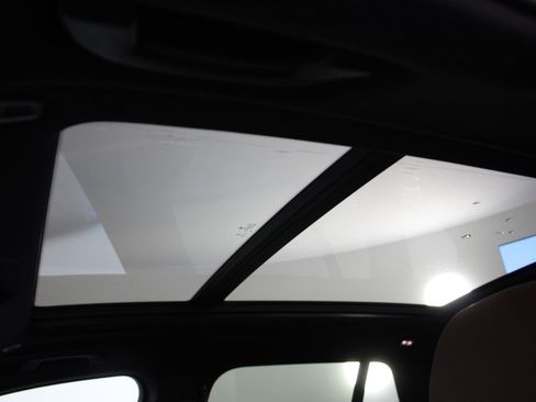 New 2026 BMW X5 xDrive50e image 14