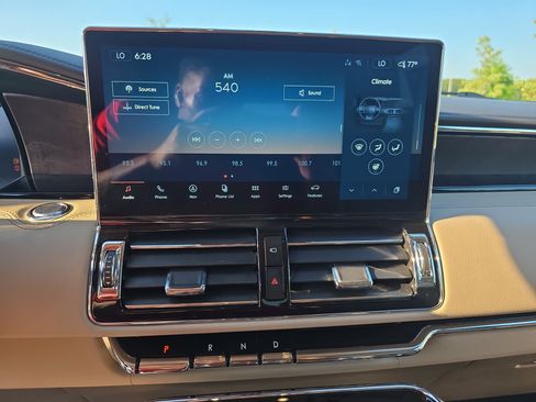 Certified 2023 Lincoln Navigator Reserve AWD/4WD image 20