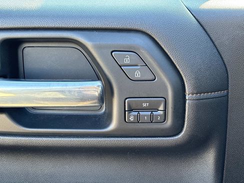 Certified 2021 GMC Sierra 2500 AT4 w/ AT4 Premium Plus Package image 14