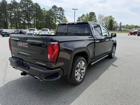 Used 2024 GMC Sierra 1500 Denali w/ Denali Reserve Package image 8