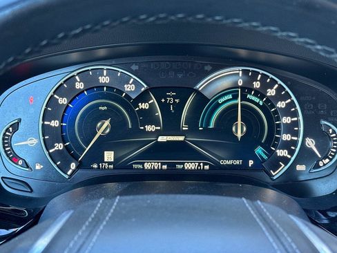 Used 2018 BMW 530e w/ Premium Package 2 image 23