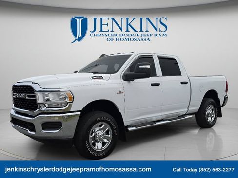 Certified 2024 RAM 3500 Tradesman w/ Safety Group AWD/4WD image 9