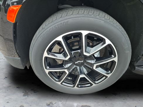 Certified 2023 Chevrolet Tahoe RST AWD/4WD image 4