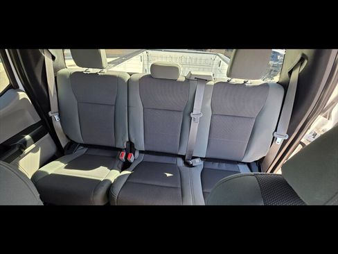 Used 2018 Ford F250 XL w/ Power Equipment Group AWD/4WD image 22