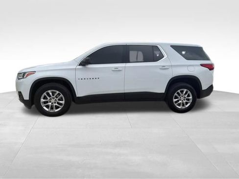 Used 2021 Chevrolet Traverse LS FWD image 8