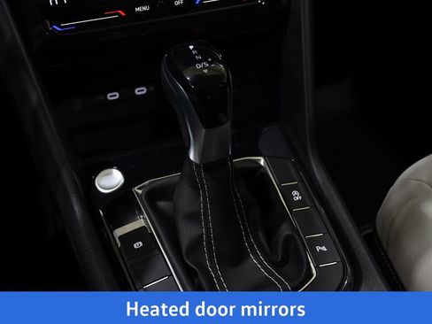 New 2026 Volkswagen Taos SE image 22