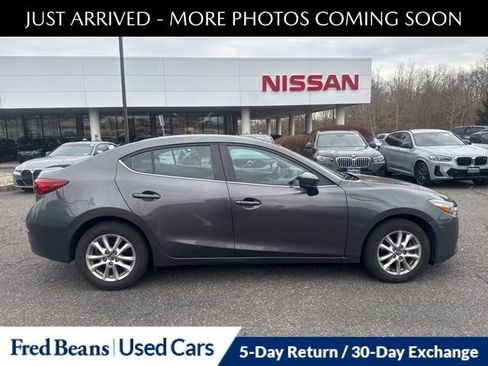 Used 2017 MAZDA MAZDA3 Sport w/ Preferred Equipment Package image 9