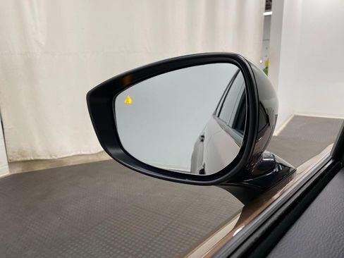 Used 2025 MAZDA CX-70 Plug-In Hybrid w/ Premium Pkg image 65