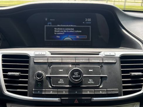 Used 2014 Honda Accord Sport image 25