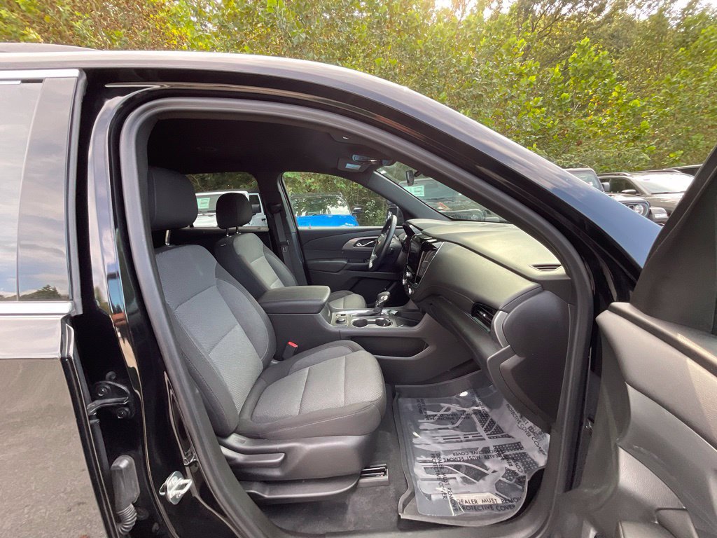 Used 2023 Chevrolet Traverse LT FWD image 22